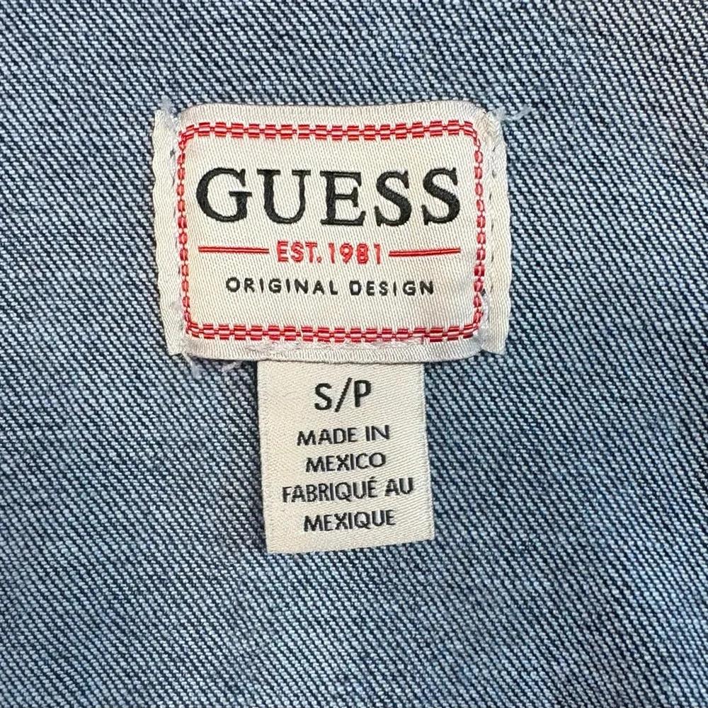 GUESS, Denim Belted Button Front Stella Mini Dress, Tropical Print, Size S - Picture 8 of 11
